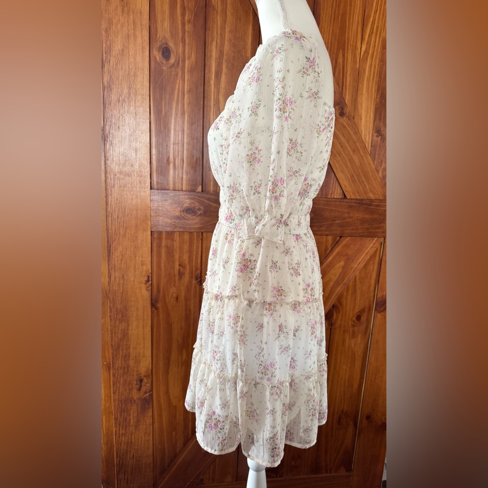 Women’s Trixxi White Floral Tier Dress - Picture 3 of 6